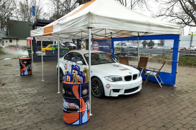 BMW-vel nem lehet nem keresztben menni-3