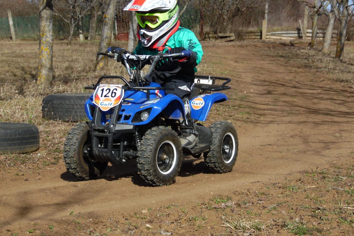 Gyakorlás és készülés a minimum vizsgára-Paczek-Mádi Barnabás–Pazek-Mádi Alex-4